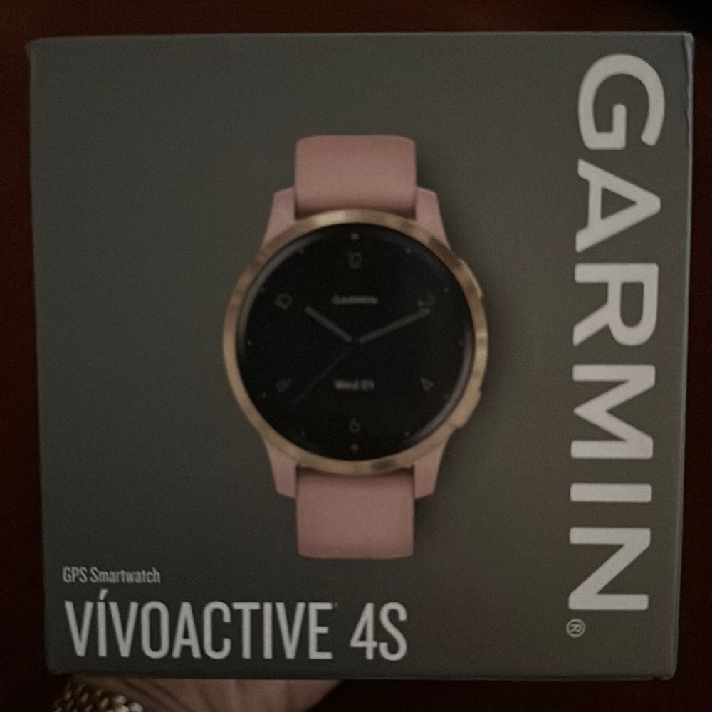 Garmin Vivoactive 4S BNIB